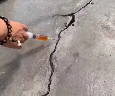 镇宁混凝土裂缝修补技术详解​